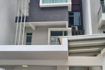 Symphony Hills Schubert