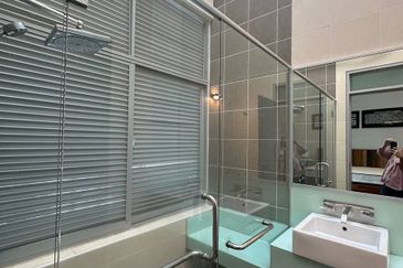 Symphony Hills Schumann