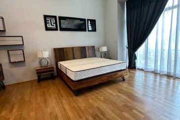 Symphony Hills Schumann