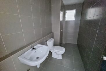 PR1MA Lakefront Homes