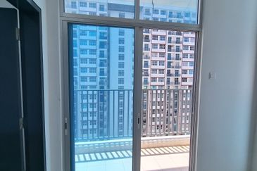 PR1MA Lakefront Homes