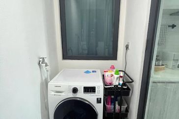 Kenwingston Square Garden