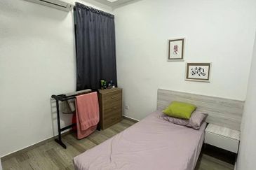 Kenwingston Square Garden