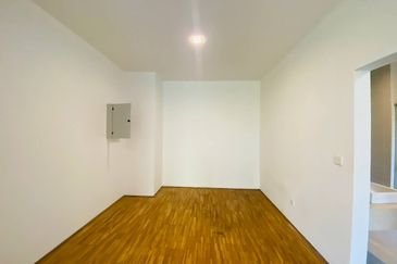 Mirage By The Lake @ Perdana Lakeview West