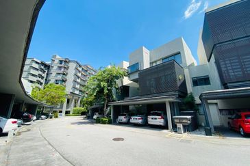 Mirage By The Lake @ Perdana Lakeview West