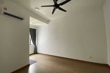 Lake Point Residence