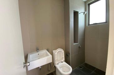 Lake Point Residence