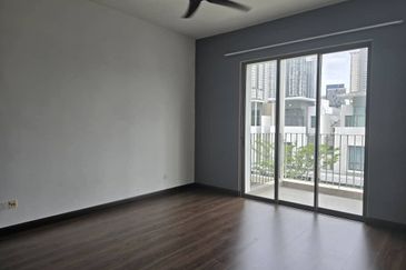 Lake Point Residence