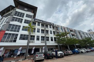 Bandar Baru Salak Tinggi