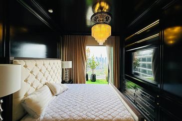 Datum Jelatek Residence