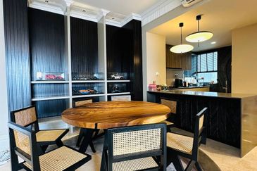 Datum Jelatek Residence