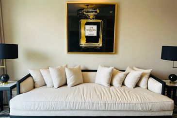 Datum Jelatek Residence