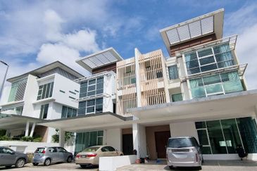 Jacaranda Garden Residence