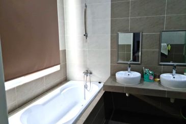 Clover Garden Residences