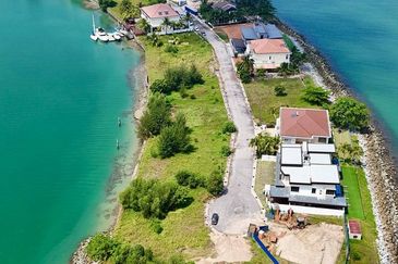 ADMIRAL MARINA MANSION