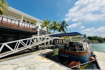 ADMIRAL MARINA MANSION