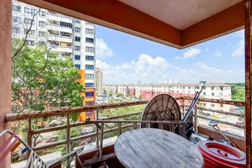 Vista Millennium Condominiums