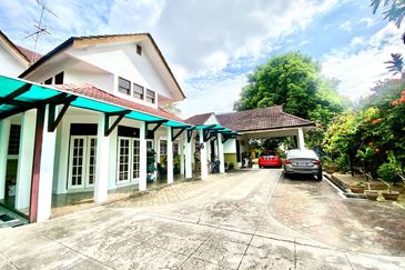 BANGLO Besar Seksyen 3 Bangi