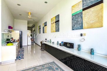 Bungalow Seri Kembangan