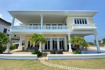 Avillion Admiral Cove