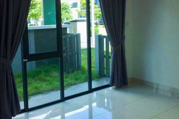 Lepironia Gardens, Setia Eco Glades