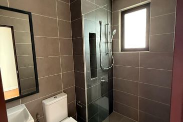 Alstonia Hilltop Homes