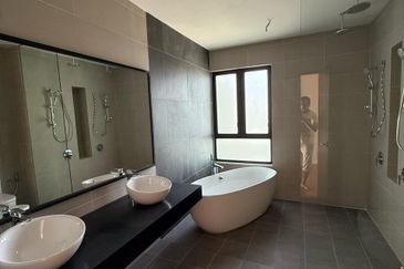 Alstonia Hilltop Homes