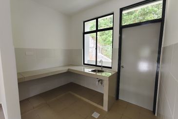 NEW PROJECT 3 Sty Hybrid Townhouse Amanria Residence Jenderam Hilir Dengkil Putrajaya