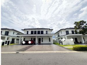 NON BUMI. BARE UNIT. BRAND NEW l 2 Storey Semi D Norton Garden Eco ...