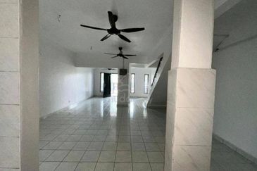 Jalan Puchong Utama 12/1