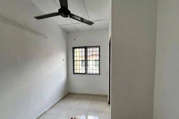 Jalan Puchong Utama 12/1