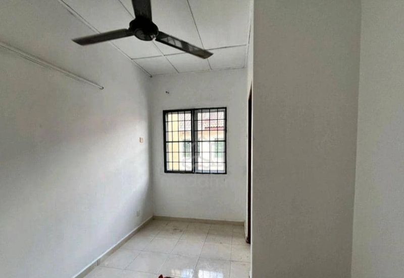 Jalan Puchong Utama 12/1