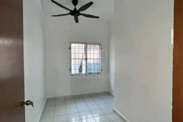 Jalan Puchong Utama 12/1