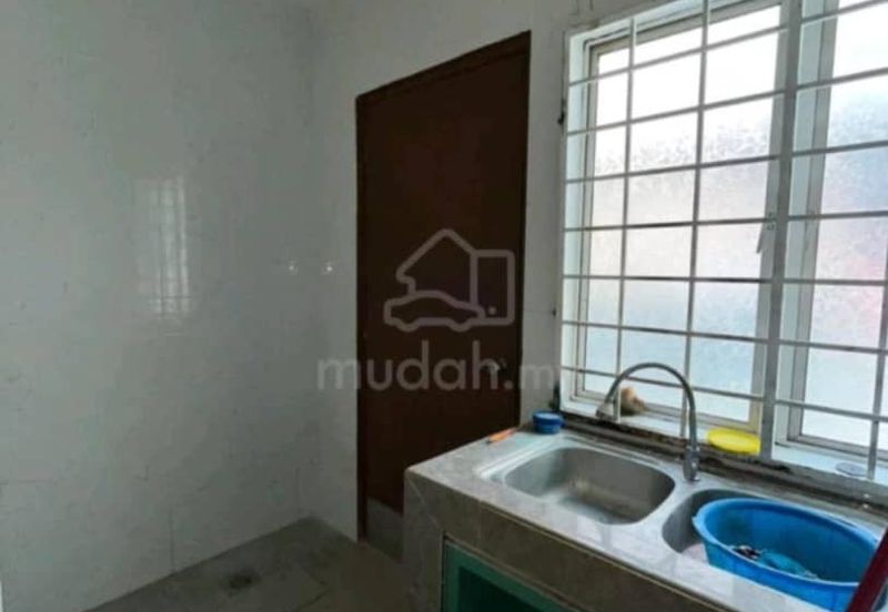 Jalan Puchong Utama 12/1