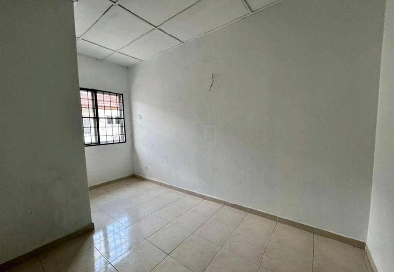 Jalan Puchong Utama 12/1