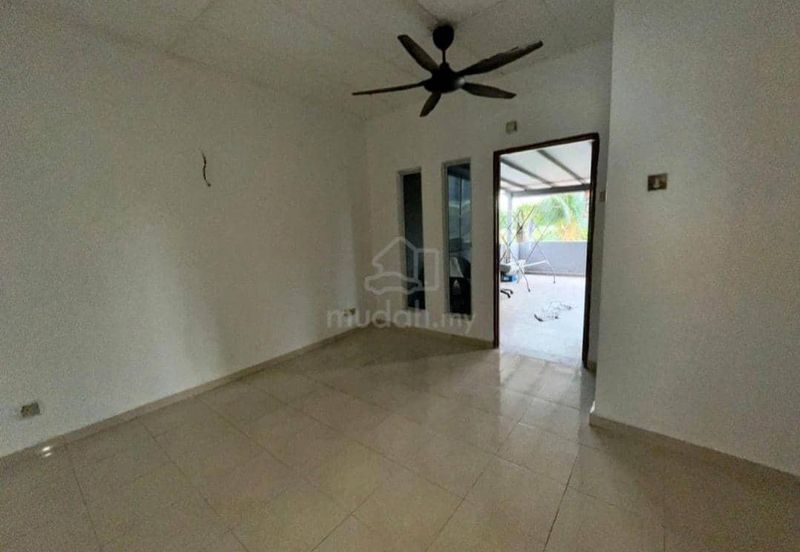 Jalan Puchong Utama 12/1