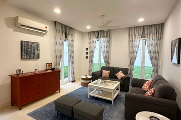 Emerald Bay @ Puteri harbour