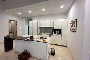 Emerald Bay @ Puteri harbour