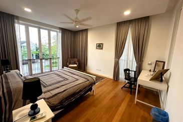 Emerald Bay @ Puteri harbour