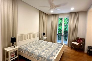 Emerald Bay @ Puteri harbour