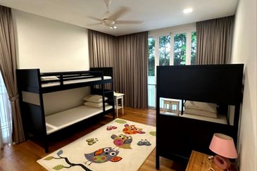 Emerald Bay @ Puteri harbour