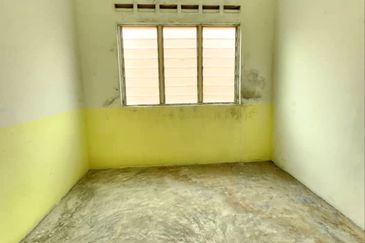 Taman Pulai Utama Flat