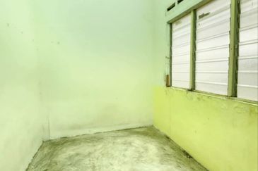 Taman Pulai Utama Flat