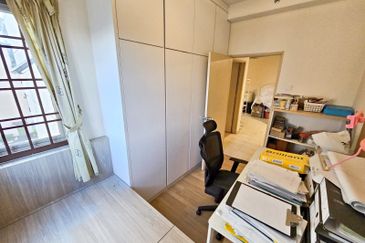 Prima Regency (Dorchester Court)