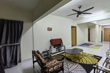 Lily & Jasmine Apartment