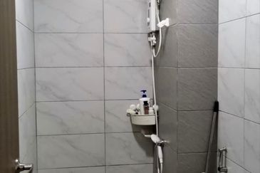 SKS Habitat Apartment, Larkin