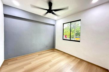 Taman Pulai Utama Flat