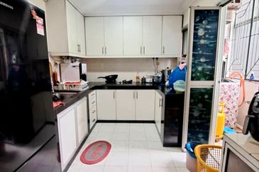 Bistari Impian Apartment @ Larkin