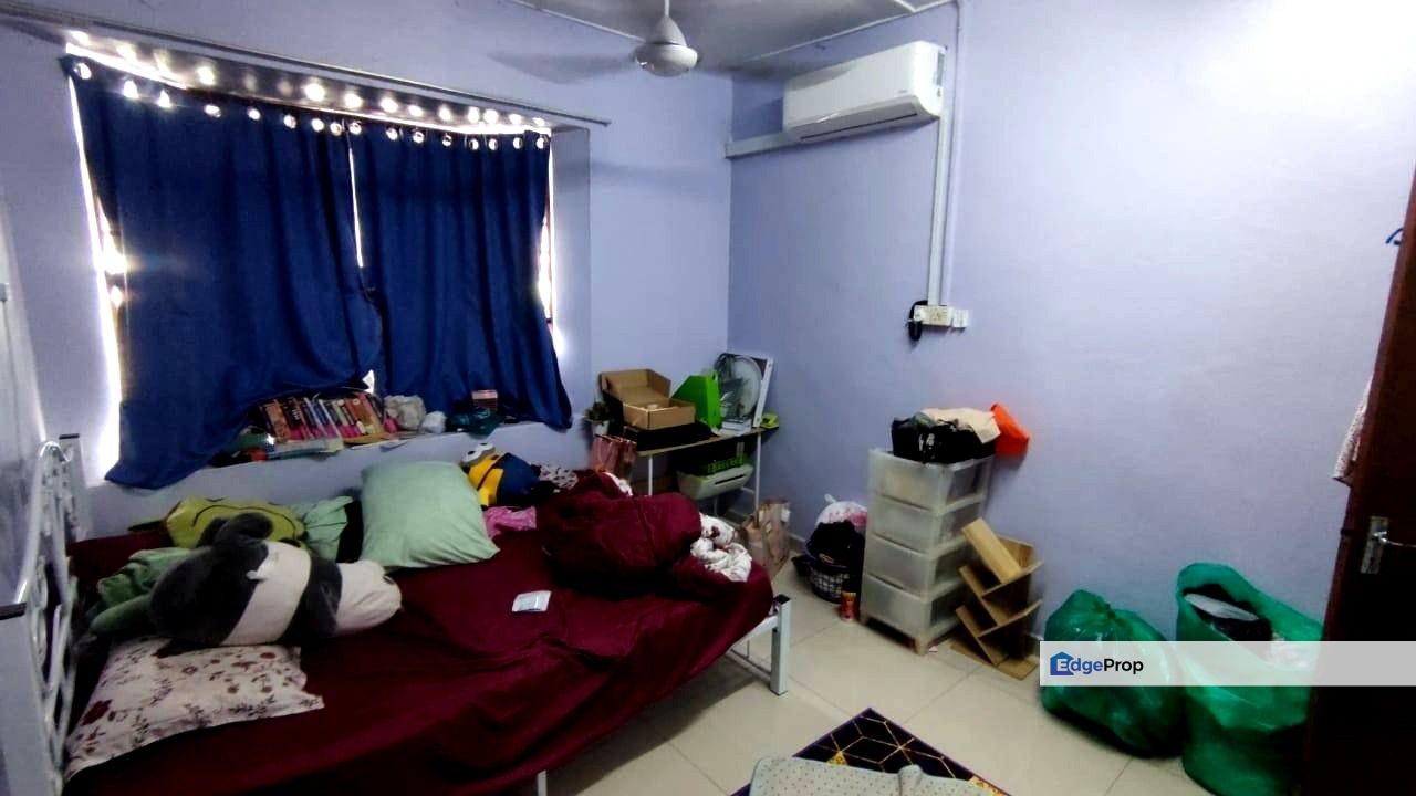 Taman Universiti / Jalan Penyiaran / Double Storey Terrace , Johor, Skudai