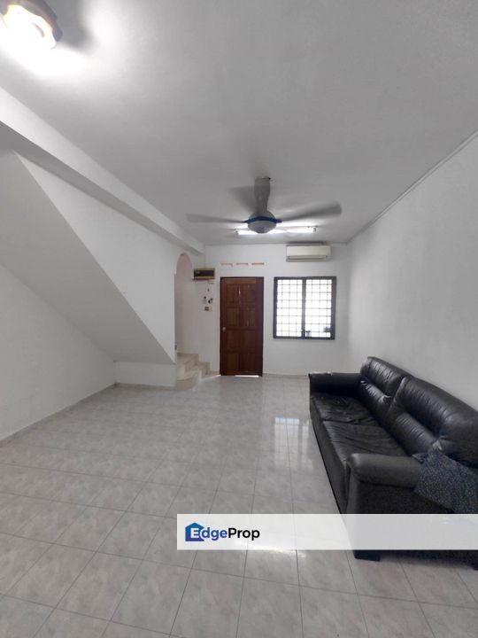 Taman Bestari Indah / Ulu Tiram / Double Storey Medium Cost / Endlot , Johor, Johor Bahru